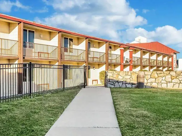 Countryside Suites Kansas City Independence I-70 East Sports Complex